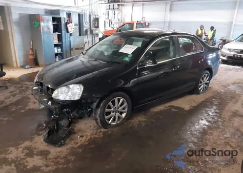 2010 Volkswagen Jetta Se from USA, damaged, VIN 3VWRZ7AJ7AM020075